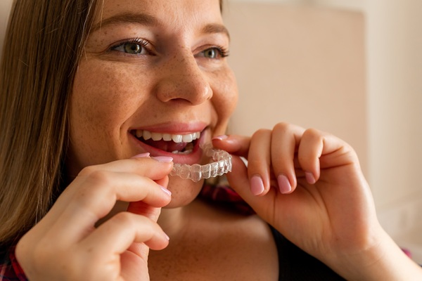 Adjusting To Clear Aligners And How To Stay On Course